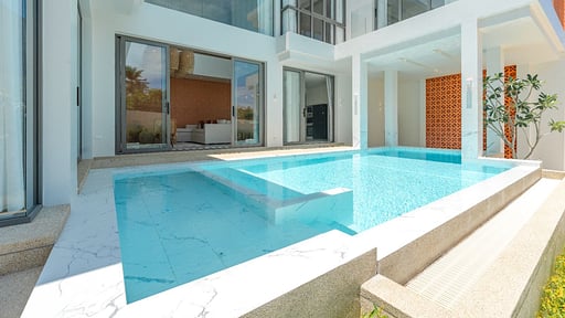 V185 Alisa Villa Zwembad