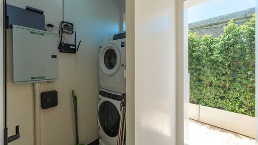 V185 Alisa Villa Others