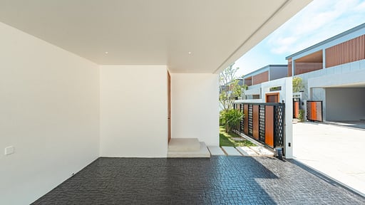 V186 The Ozone villa Others