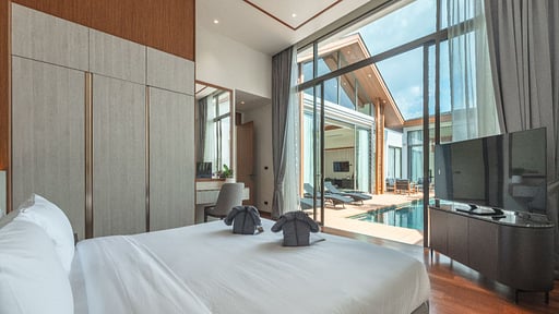 V186 The Ozone villa Bedroom 1