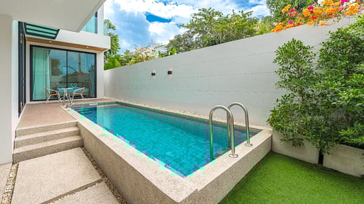 V190 The Sunshine Бассейн