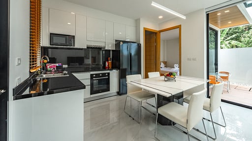 V190 The Sunshine Кухня