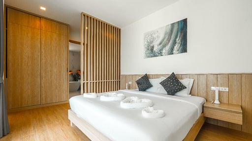 V190 The Sunshine Спальня 1