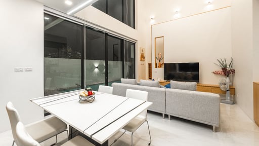 V190 The Sunshine Кухня