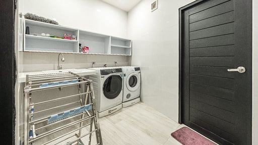 V204 Floremma Others