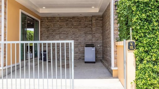 V29 Alanti Villa Parking areas