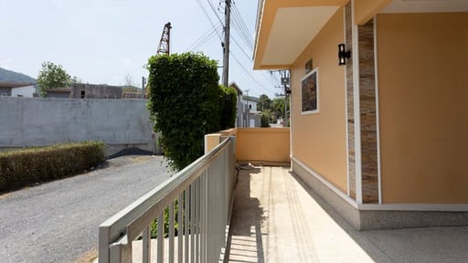 V29 Alanti Villa Parking areas