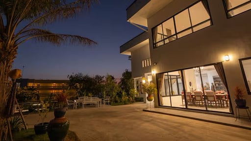 V30 Sirinary Villa Surroundings