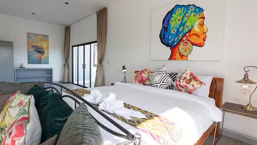 V30 Sirinary Villa Bedroom 1