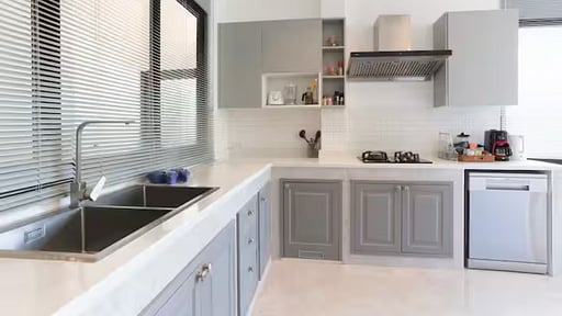 V30 Sirinary Villa Kitchen