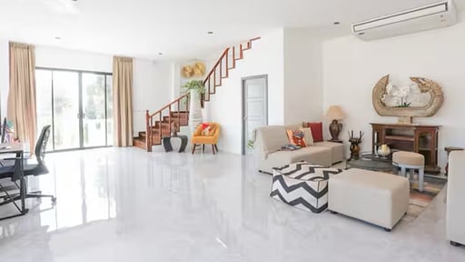 V30 Sirinary Villa Living room