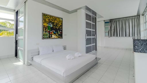 V82 Papaya Villa Bedroom 4