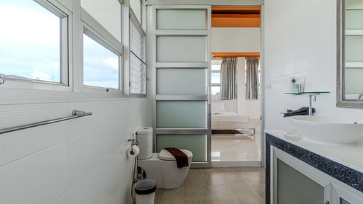 V82 Papaya Villa Bedroom 5