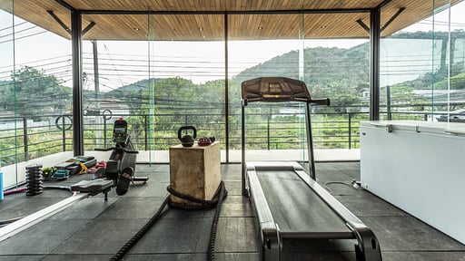 V98 Matt Rawai Villa Gym