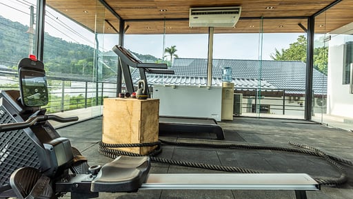 V98 Matt Rawai Villa Gym