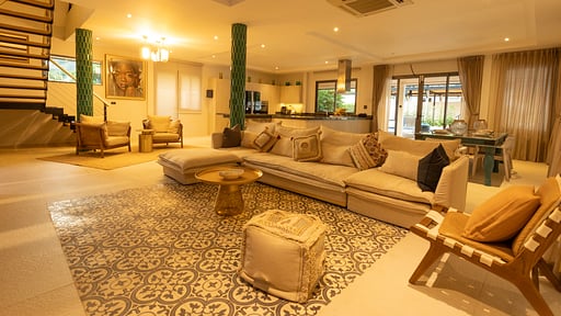 V98 Matt Rawai Villa Living room