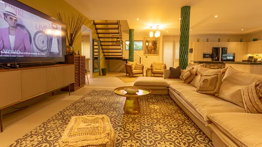 V98 Matt Rawai Villa Living room