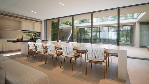 Veyla - Beach Villa Dining area