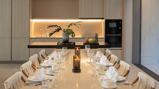 Veyla - Beach Villa Dining area