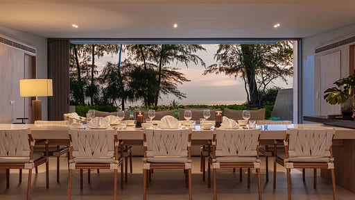 Veyla - Beach Villa Dining area