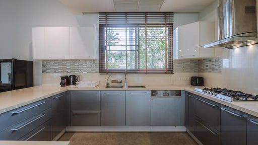 Villa 5 Kitchen