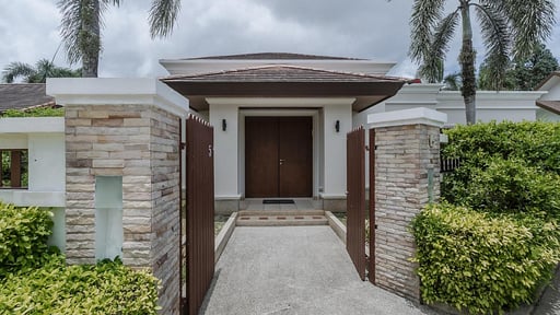 Villa 5 Parking areas