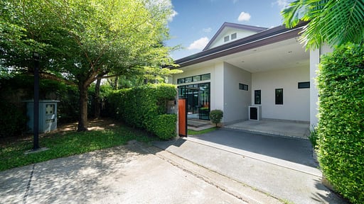 Villa 510 Tanode Estate Parking areas