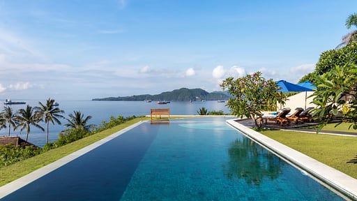 Villa Aamisha Swimming pool