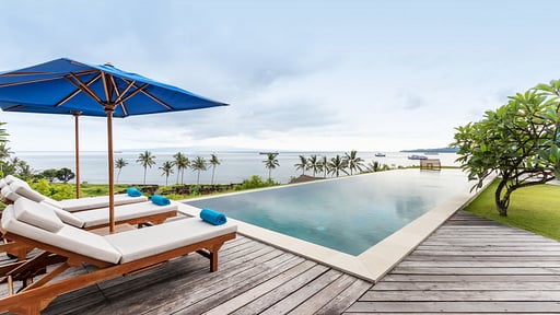 Villa Aamisha Swimming pool