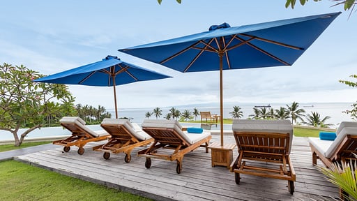 Villa Aamisha Swimming pool