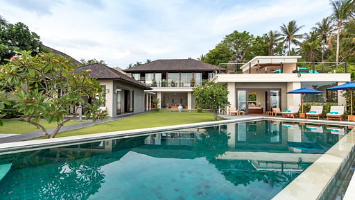Villa Aamisha Swimming pool