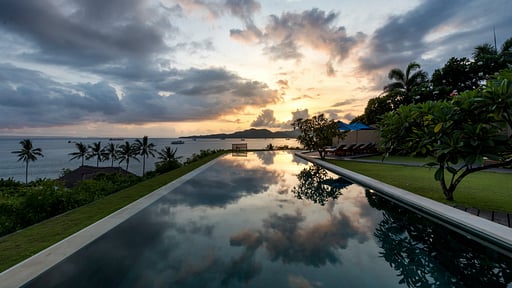 Villa Aamisha Swimming pool