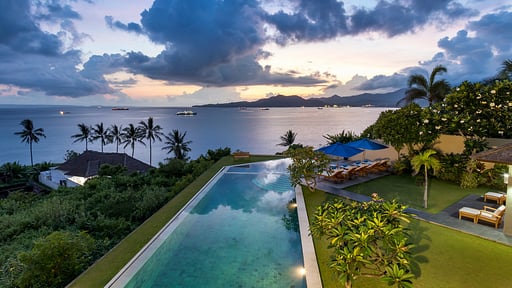 Villa Aamisha Swimming pool