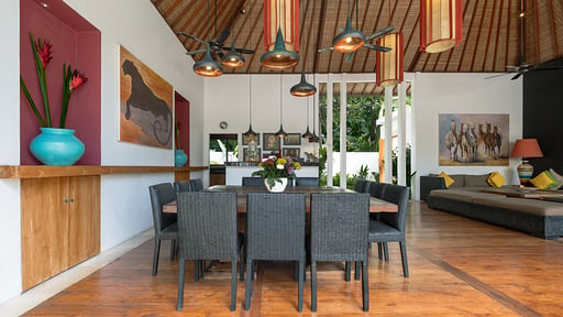 Villa Abagram Dining area 2