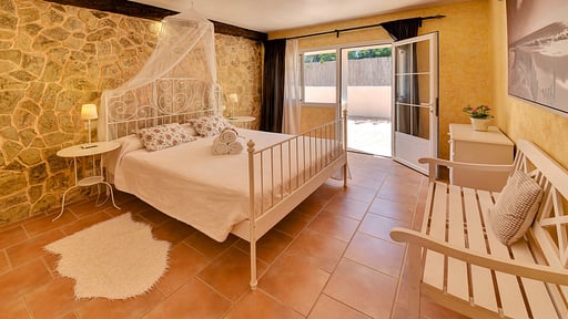 Villa Abril Bedroom 1