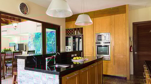Villa Acacia Kitchen
