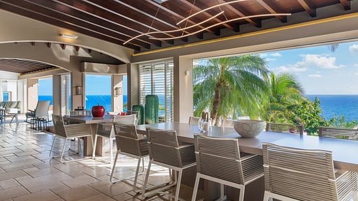 Villa Acamar Dining area