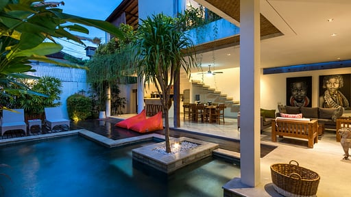 Villa Ace Swimming pool
