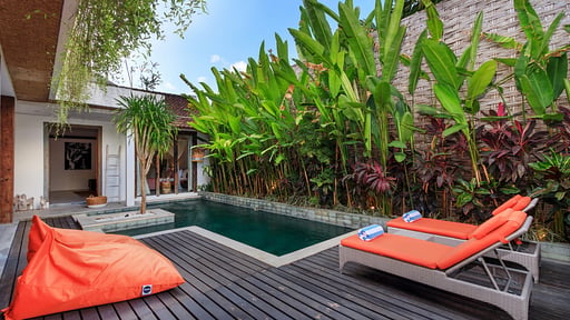 Villa Ace Swimming pool