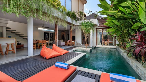 Villa Ace Swimming pool