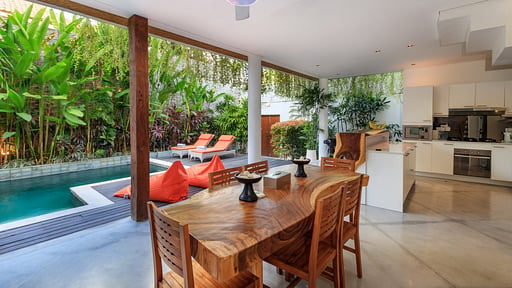 Villa Ace Dining area