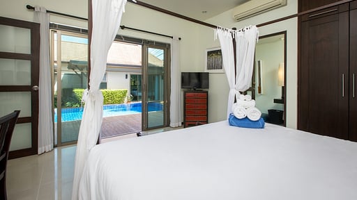 Villa Adonara Bedroom 1
