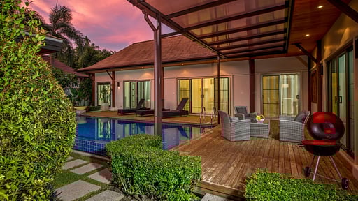 Villa Adonara Terrace/Veranda