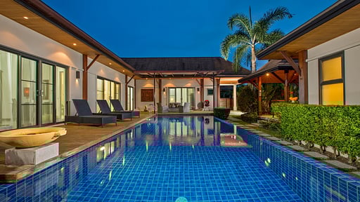 Villa Adonara Swimming pool