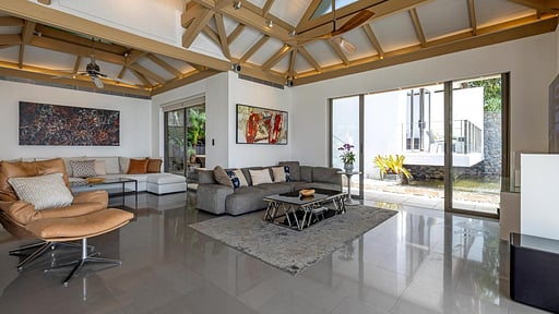 Villa Aera Salon