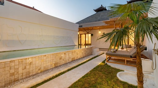 Villa Aestetika Swimming pool