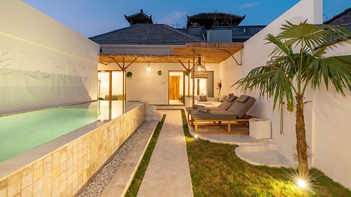 Villa Aestetika Swimming pool