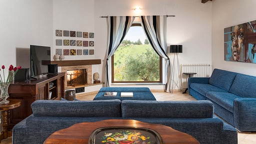 Villa Ager Costa Living room 1