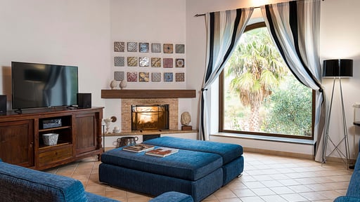 Villa Ager Costa Living room 1