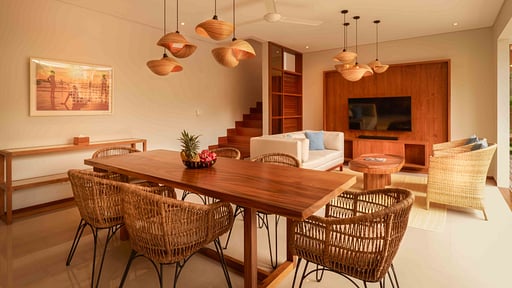 Villa Agra Dining area